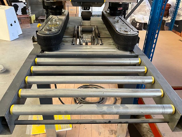 Siat sm8 halfautomatische dozensluitmachine - afbeelding 4 van  6