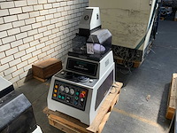 Sibert instruments mdp 38 multi diameter cd-/ dvd ponsmachine - afbeelding 1 van  6