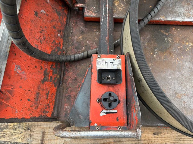 Sicam jumbo tcs 26 bandendé-/monteermachine - afbeelding 11 van  11