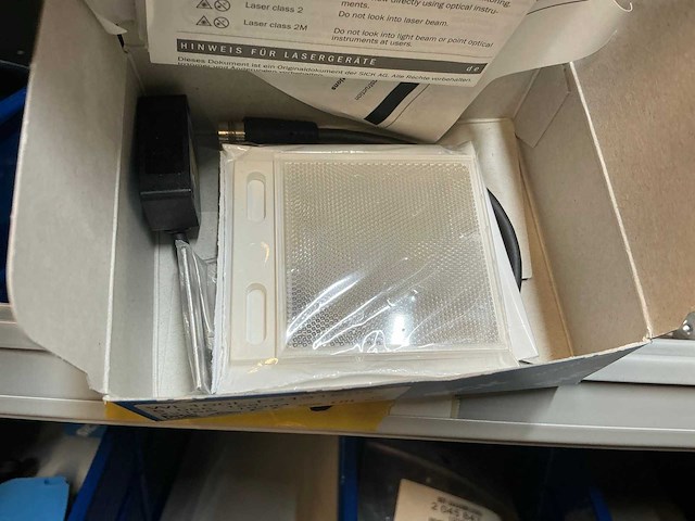 Sick en festo partij onderdelen t.b.v robots in stalen kast (2x) - afbeelding 21 van  64