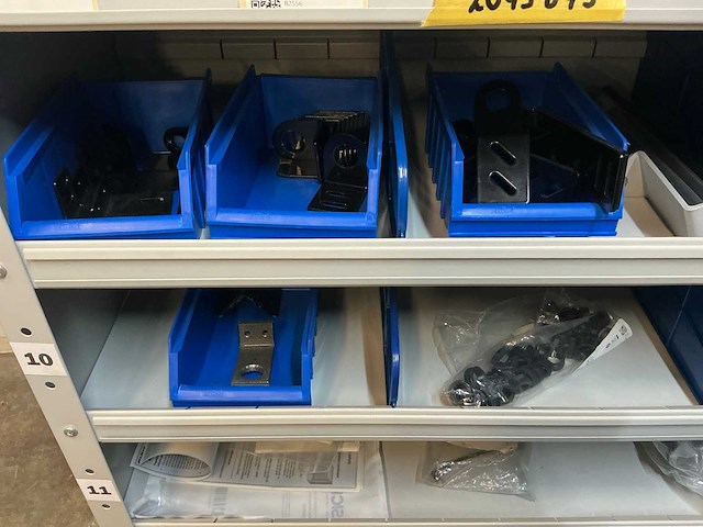 Sick en festo partij onderdelen t.b.v robots in stalen kast (2x) - afbeelding 26 van  64