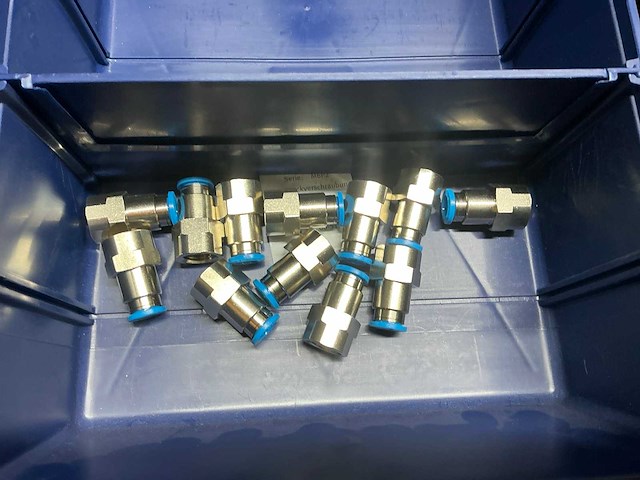 Sick en festo partij onderdelen t.b.v robots in stalen kast (2x) - afbeelding 39 van  64