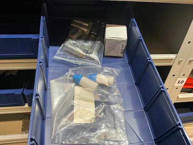 Sick en festo partij onderdelen t.b.v robots in stalen kast (2x) - afbeelding 50 van  64