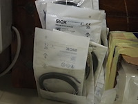 Sick - afbeelding 2 van  3