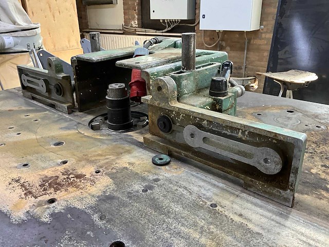 Sicm chambon t322 tafel- en spilfreesmachine - afbeelding 5 van  9
