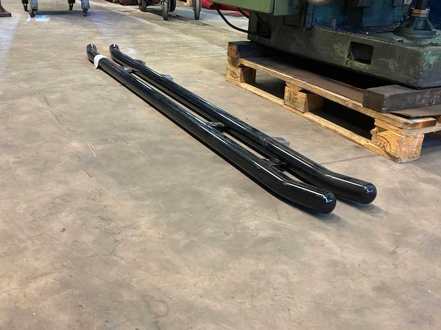 Side bars zwart (2x) - afbeelding 1 van  5