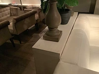 Side table inclusief 2 lampen en decoratie bloem stuk - side table