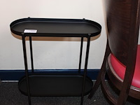 Side-table metaal met onderschap. afmeting 55 x 23 x 56 cm. - afbeelding 1 van  2
