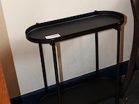 Side-table metaal met onderschap. afmeting 55 x 23 x 56 cm. - afbeelding 2 van  2