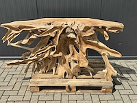 Side-table wortelhout 160cm.