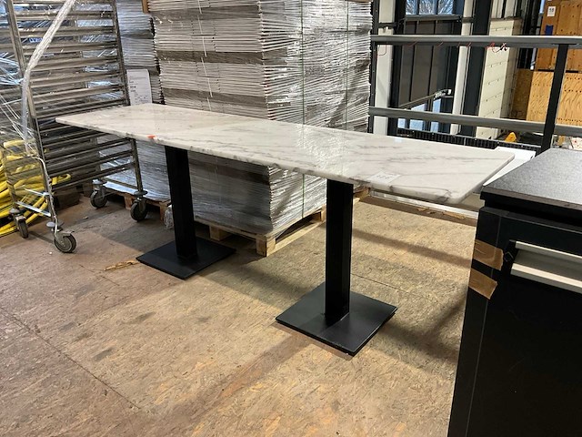 Side table - afbeelding 1 van  5