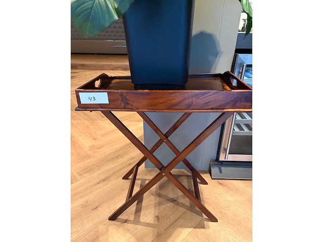 Sidetable met kunstplant - afbeelding 4 van  4