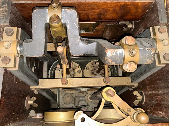 Siebe gorman & co. ltd. - antieke diepzeeduikuitrusting - vroege 20e eeuw - afbeelding 23 van  49