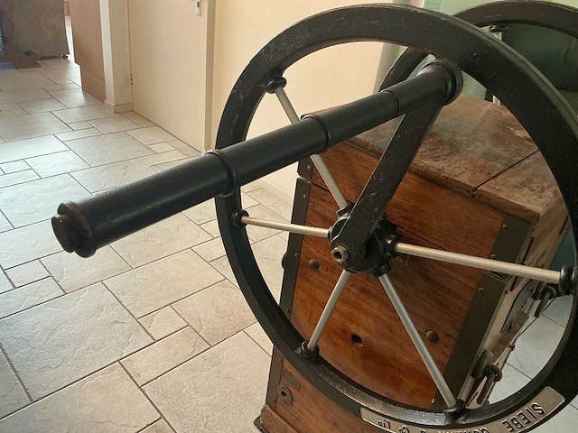 Siebe gorman & co. ltd. - antieke diepzeeduikuitrusting - vroege 20e eeuw - afbeelding 36 van  49
