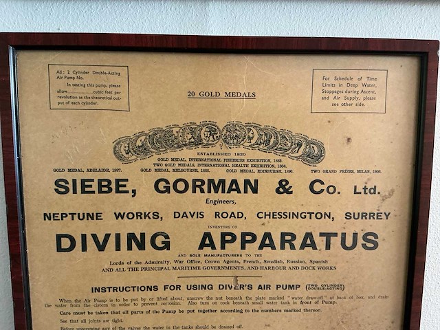 Siebe gorman & co. ltd. - antieke diepzeeduikuitrusting - vroege 20e eeuw - afbeelding 39 van  49