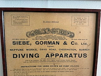 Siebe gorman & co. ltd. - antieke diepzeeduikuitrusting - vroege 20e eeuw - afbeelding 39 van  49