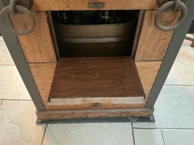 Siebe gorman & co. ltd. - antieke diepzeeduikuitrusting - vroege 20e eeuw - afbeelding 30 van  49