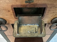 Siebe gorman & co. ltd. - antieke diepzeeduikuitrusting - vroege 20e eeuw - afbeelding 32 van  49