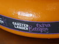 Siebren gaasterlander dummy kaas - 2 stuks - afbeelding 3 van  5