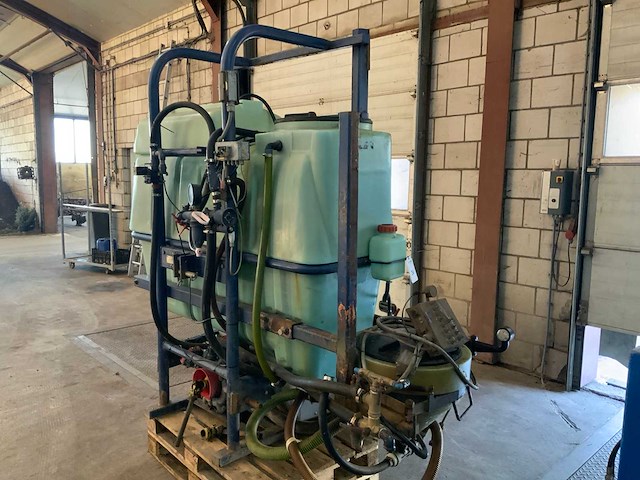 Sieger m gedragen veldspuit - afbeelding 1 van  8