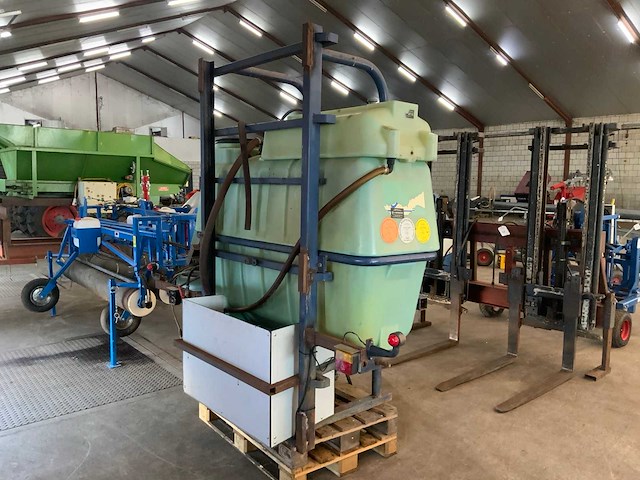 Sieger m gedragen veldspuit - afbeelding 3 van  8