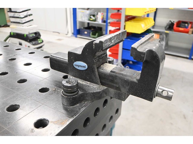 Siegmund 28mm lastafel met siegmund bankschroef - afbeelding 5 van  6