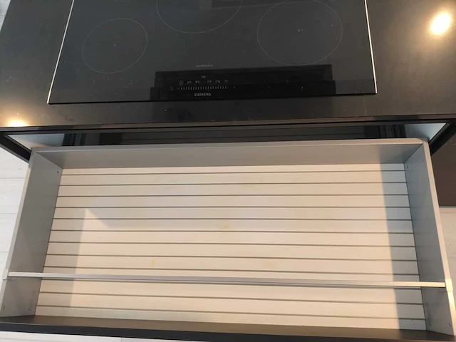 Siematic - keuken met apparatuur - afbeelding 30 van  33
