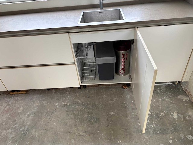 Siematic - keukenopstelling met apparatuur - afbeelding 15 van  19