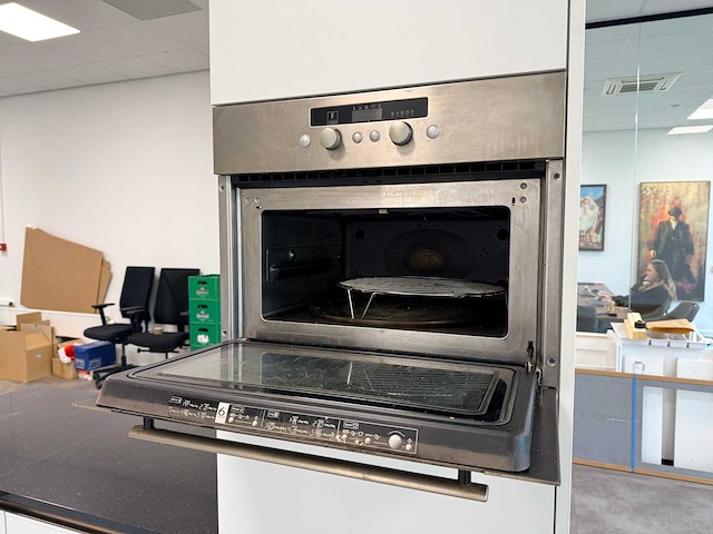 Siematic - showroomkeuken met apparatuur - afbeelding 7 van  18