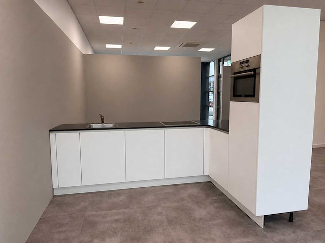 Siematic - showroomkeuken met apparatuur - afbeelding 1 van  18