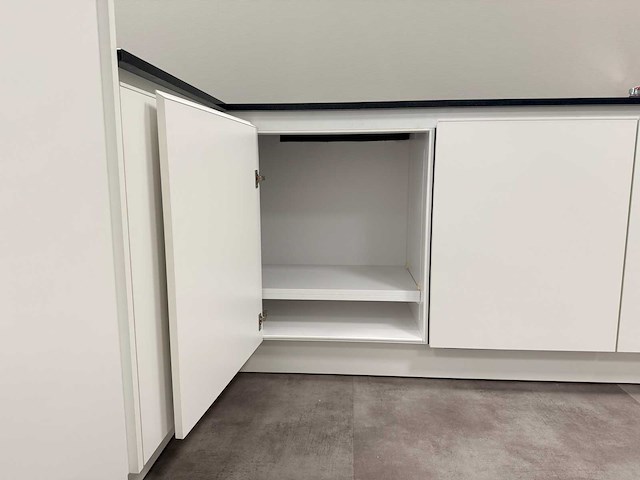 Siematic - showroomkeuken met apparatuur - afbeelding 2 van  24