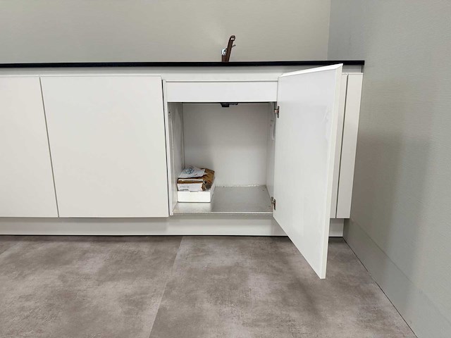 Siematic - showroomkeuken met apparatuur - afbeelding 10 van  24