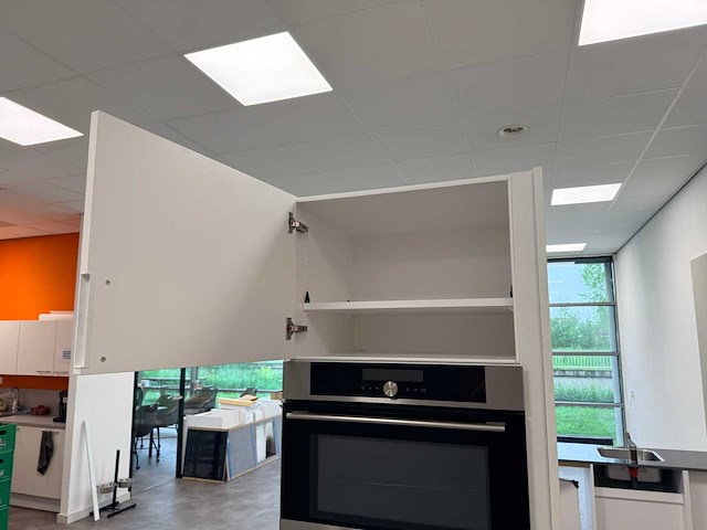 Siematic - showroomkeuken met apparatuur - afbeelding 23 van  24