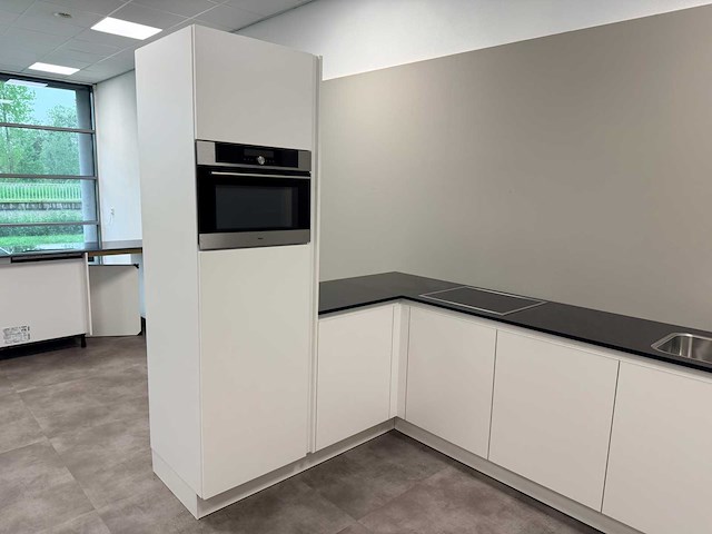 Siematic - showroomkeuken met apparatuur - afbeelding 18 van  23