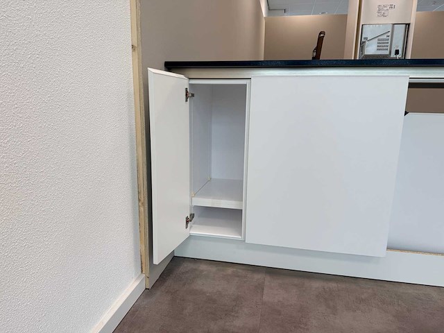 Siematic - showroomkeuken met apparatuur - afbeelding 12 van  18