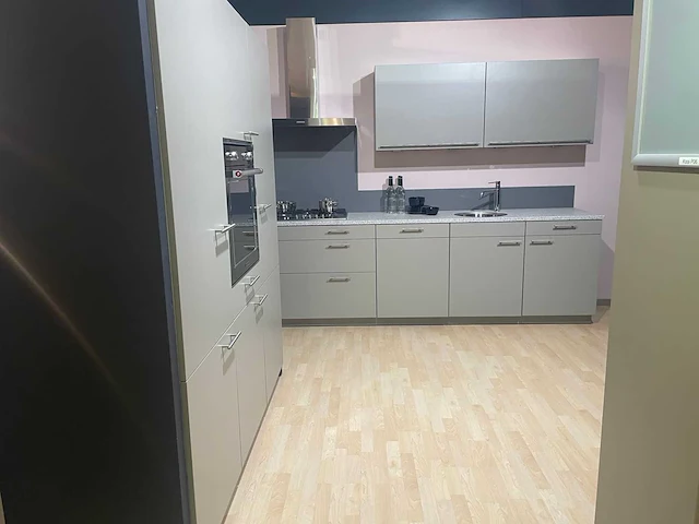 Siematic - showroomkeuken met bauknecht apparatuur - afbeelding 1 van  37