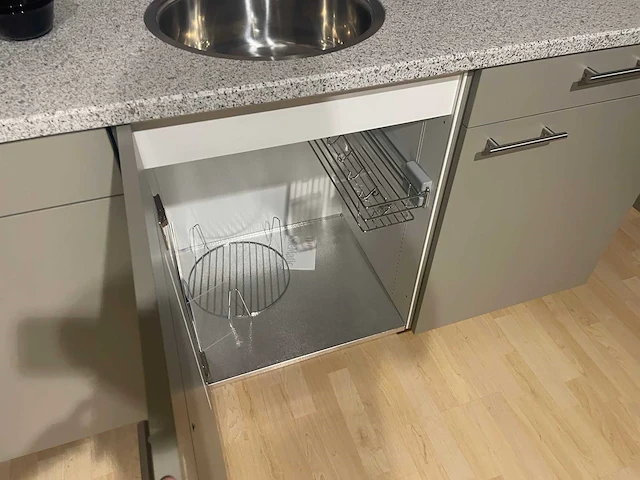 Siematic - showroomkeuken met bauknecht apparatuur - afbeelding 21 van  37