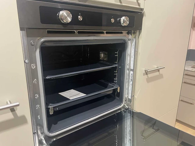 Siematic - showroomkeuken met bauknecht apparatuur - afbeelding 36 van  37