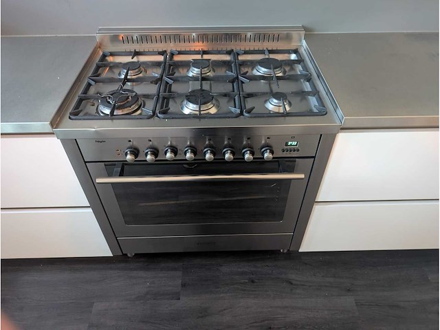 Siematic - showroomkeuken met pelgrim apparatuur - afbeelding 1 van  2