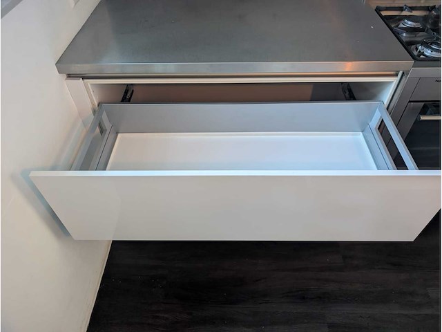 Siematic - showroomkeuken met pelgrim apparatuur - afbeelding 2 van  28