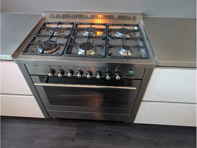 Siematic - showroomkeuken met pelgrim apparatuur - afbeelding 6 van  28
