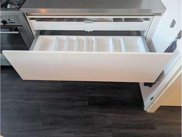 Siematic - showroomkeuken met pelgrim apparatuur - afbeelding 15 van  28