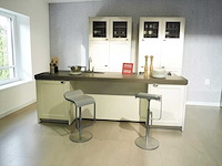 Siematic eiland showroomkeuken met kastenwand - afbeelding 8 van  15