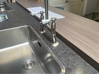 Siematic eiland showroomkeuken met kastenwand - afbeelding 12 van  15
