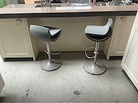 Siematic eiland showroomkeuken met kastenwand - afbeelding 2 van  14