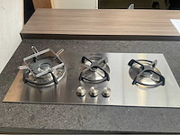 Siematic eiland showroomkeuken met kastenwand - afbeelding 11 van  15