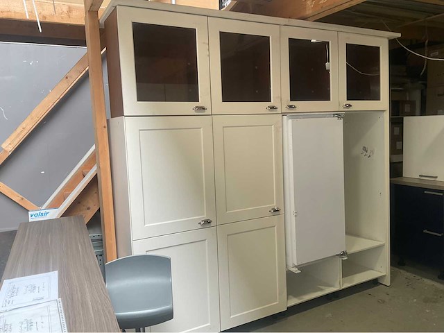 Siematic eiland showroomkeuken met kastenwand - afbeelding 6 van  15