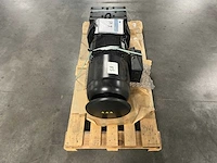 Siemens - 2kj3111-1kl32-9ak1-z - simogear industriële motorreductor / gearmotor 18,5 kw 1x - afbeelding 4 van  7