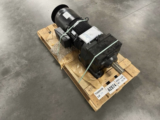 Siemens - 2kj3111-1kl32-9ak1-z - simogear industriële motorreductor / gearmotor 18,5 kw 1x - afbeelding 7 van  7
