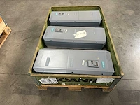 Siemens - 6se9523-0dg50 - frequentieregelaars 3x - afbeelding 1 van  5